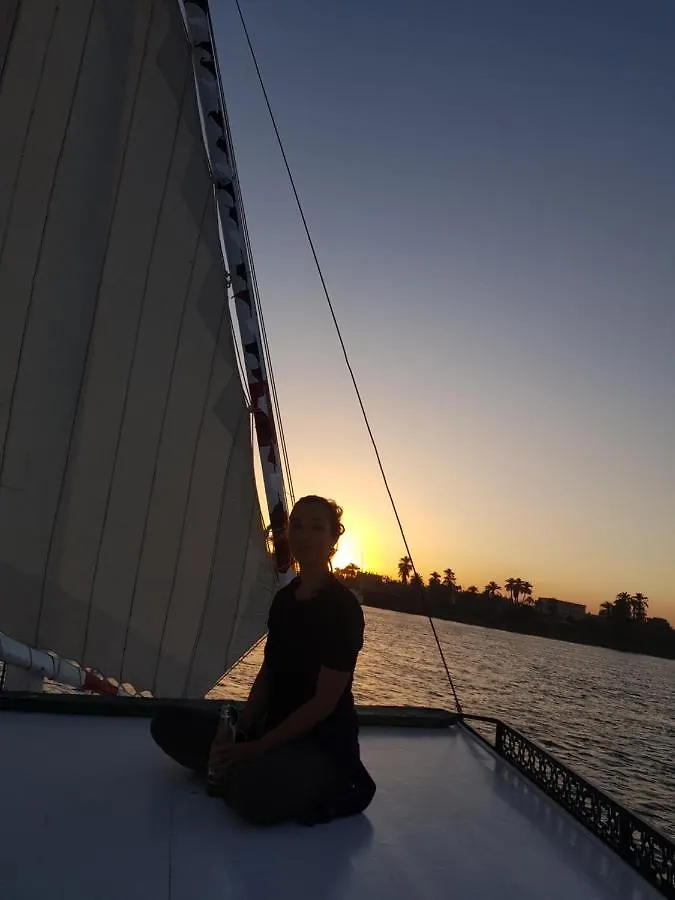 Nile Sunrise Felucca Boat Private Rental Luxor Egyiptom