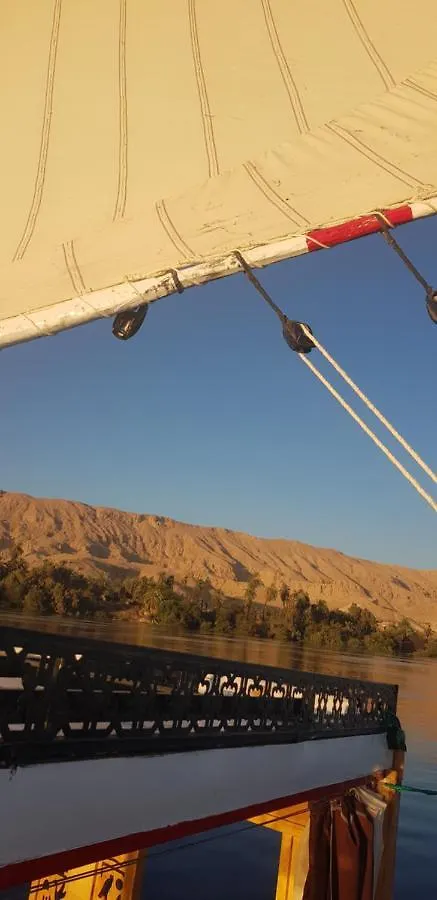 Nile Sunrise Felucca Boat Private Rental Luxor 0*,