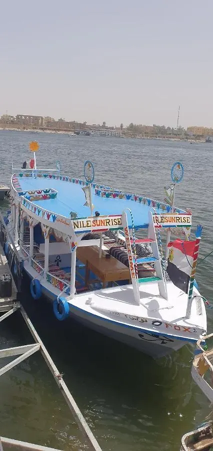 Nile Sunrise Felucca Boat Private Rental Luxor Egyiptom